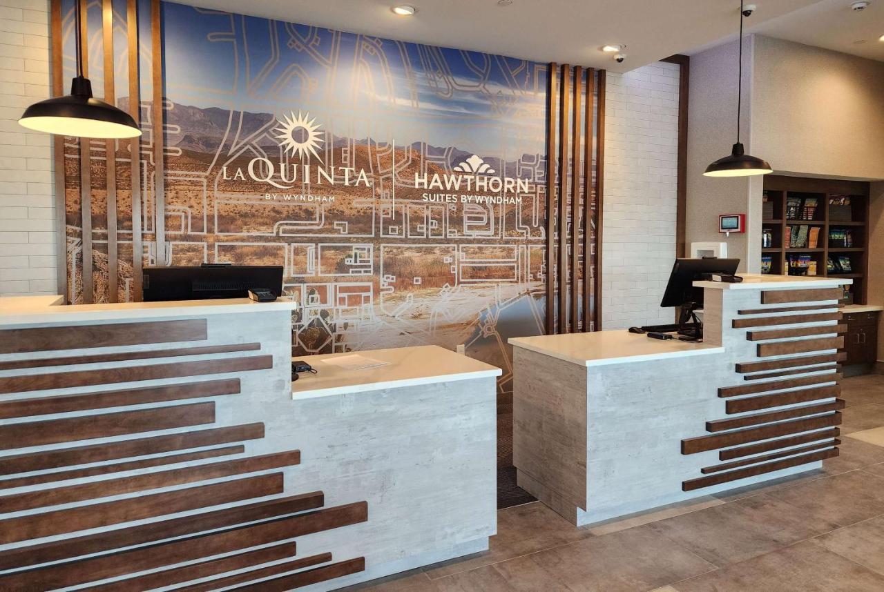 Hawthorn Suites By Wyndham Del Rio Exterior photo