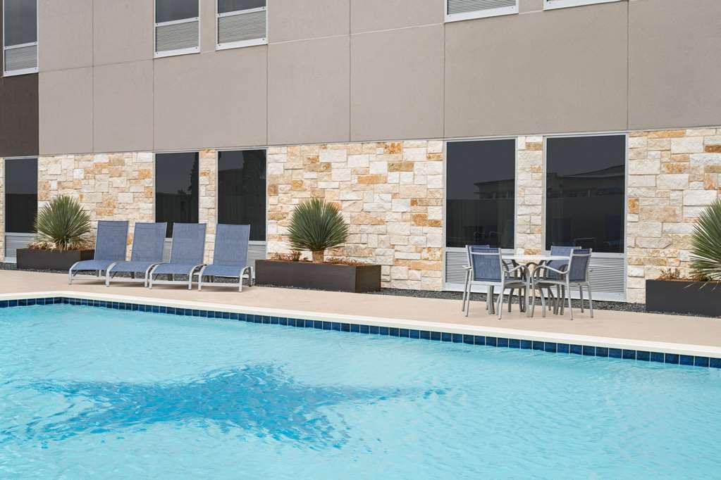 Hawthorn Suites By Wyndham Del Rio Facilities photo